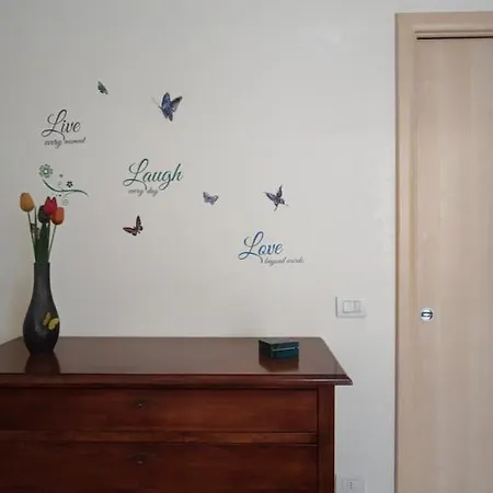 Mariposa * Μπάρι